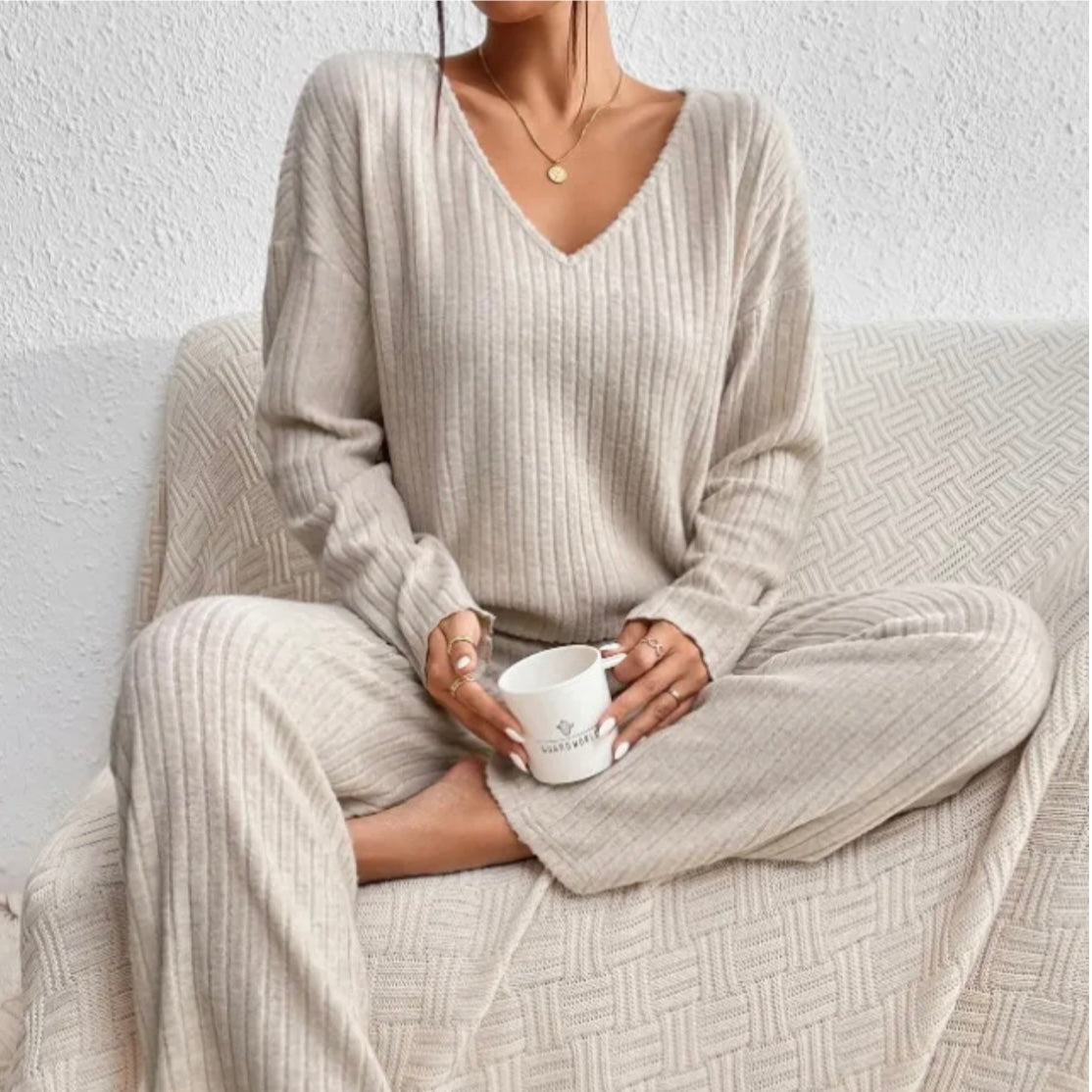 Valentina™ | Conjunto de estar por casa elegante y cómodo